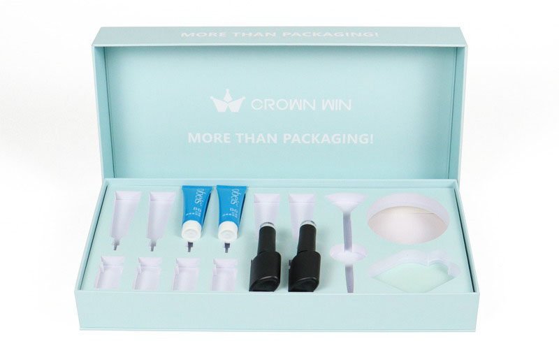 Environmentally friendly FSC certified white cardboard cosmetic gift box, suitable for skincare sets