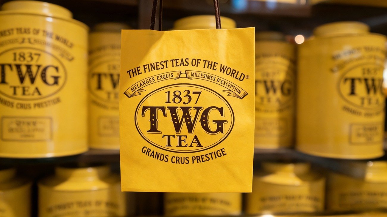 Fine craftsmanship of hot stamping and embossed paper packaging